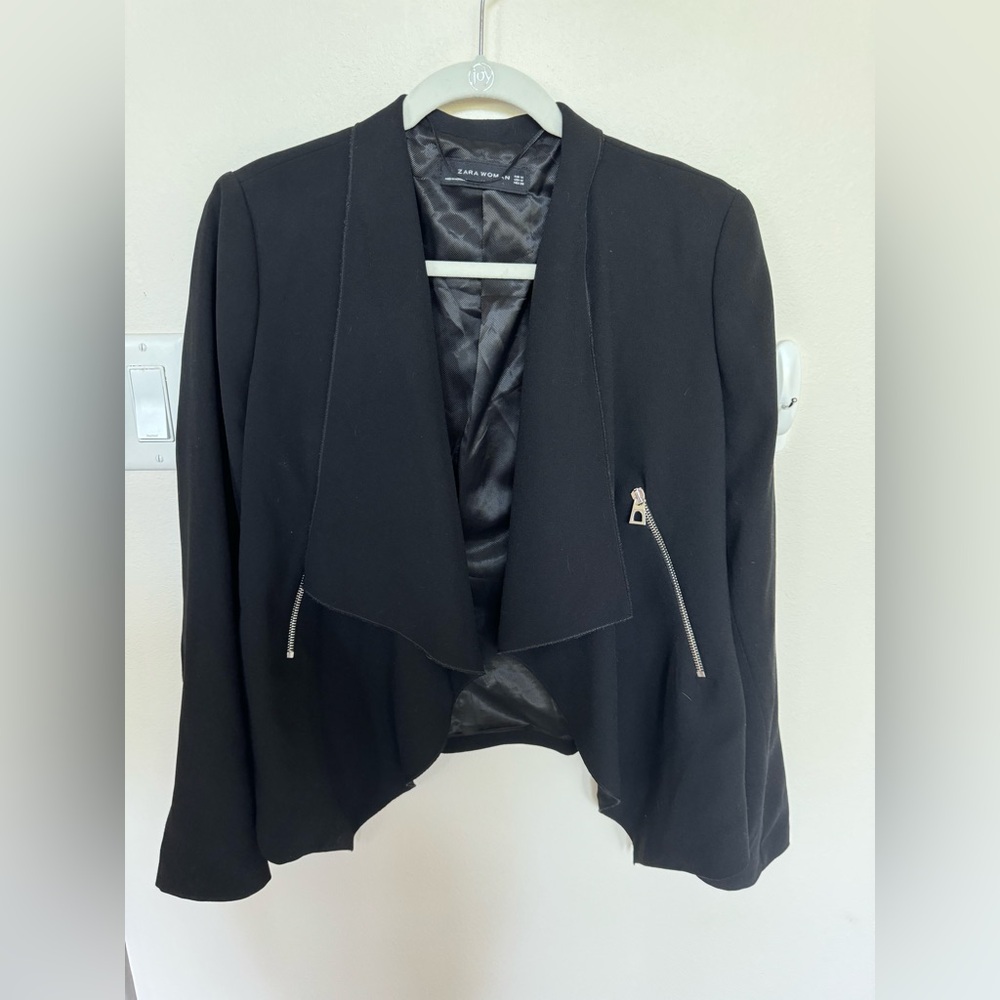 Zara Women’s Black Draped Jacket. Size Medium.